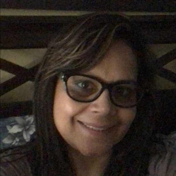 Meet your Posher, Nivia - Picture 1 of 1